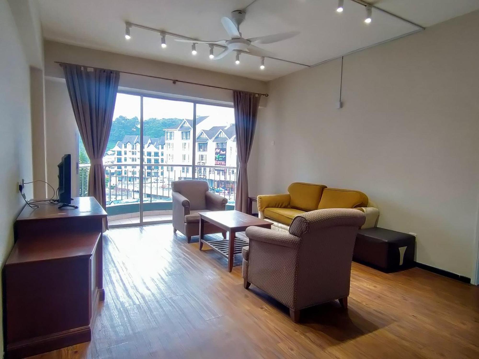 The Little Star Studio Hotel- Star Regency Бринчанг Екстериор снимка