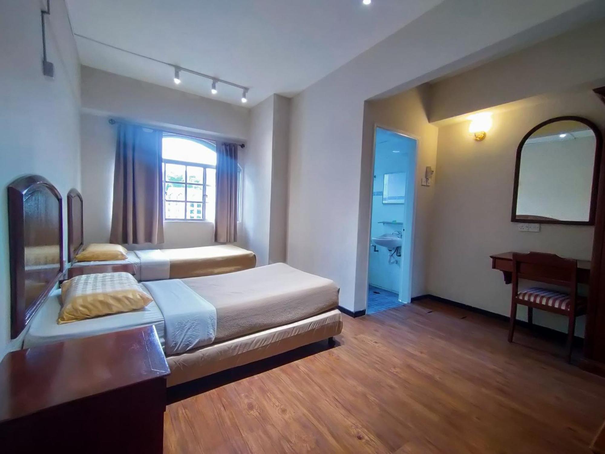 The Little Star Studio Hotel- Star Regency Бринчанг Екстериор снимка