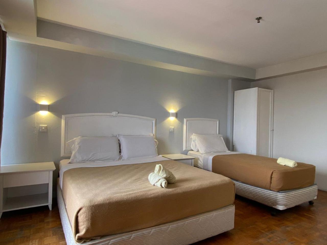 The Little Star Studio Hotel- Star Regency Бринчанг Екстериор снимка