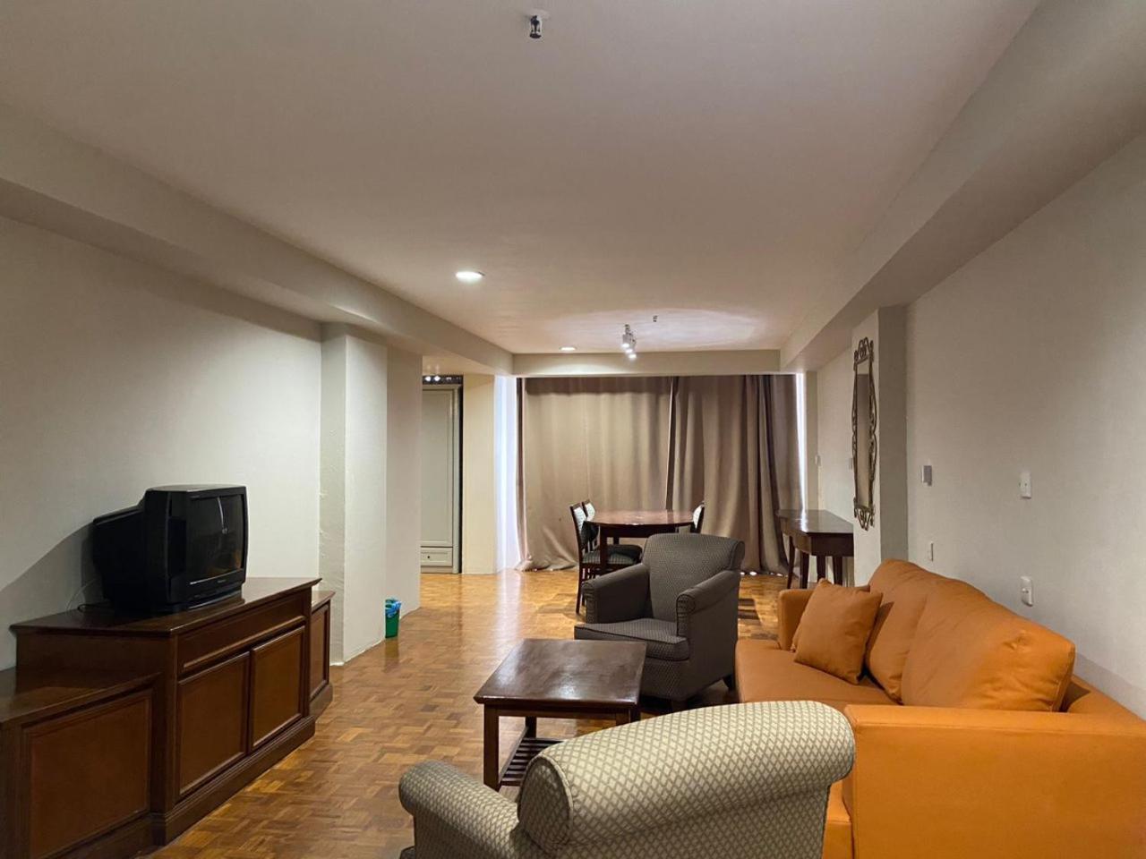 The Little Star Studio Hotel- Star Regency Бринчанг Екстериор снимка